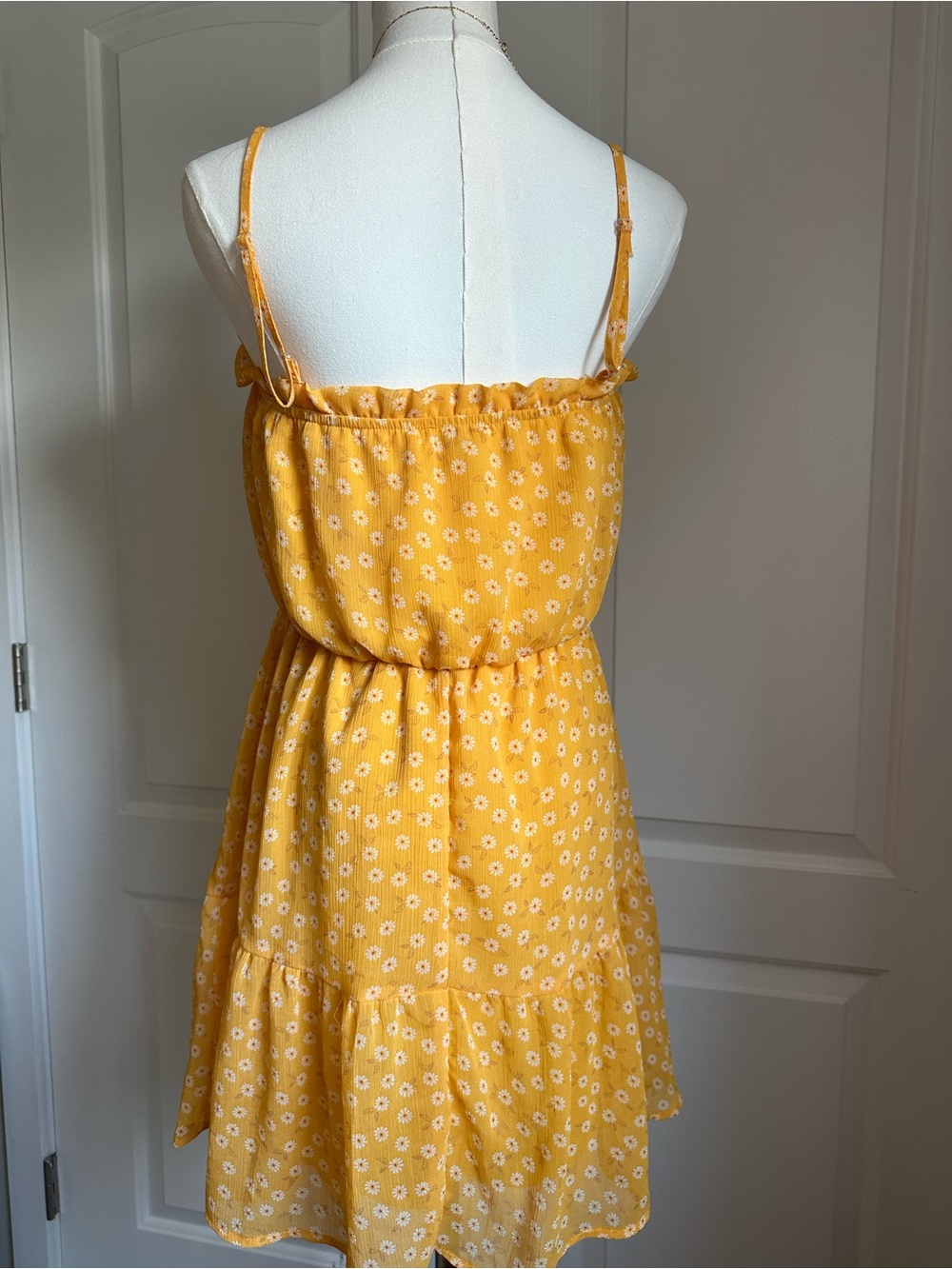 Liberty Love Yellow Daisy Tiered Sundress - Picture 4 of 10
